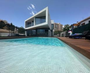 Piscina de Casa o xalet de lloguer en Benalmádena amb Aire condicionat, Jardí privat i Parquet