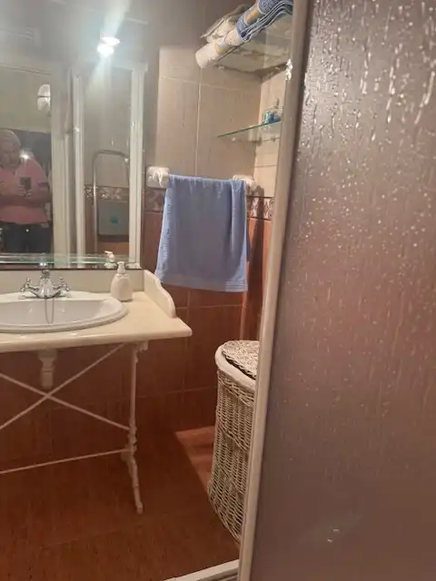 Baño de Piso de alquiler en Vegadeo con Calefacción, Amueblado y Horno