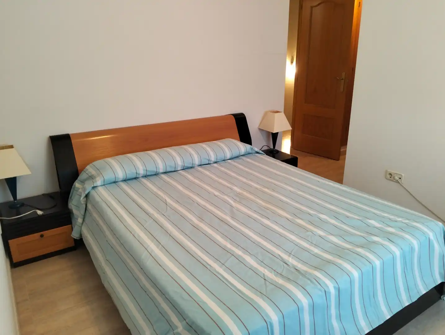 Dormitori de Casa adosada en venda en Bargas amb Aire condicionat, Calefacció i Moblat