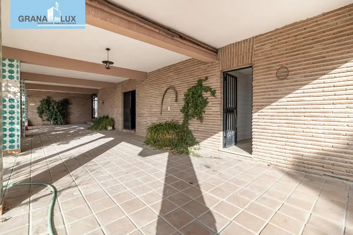 Casa rústica amb piscina en venda a Santa Fe, imagen 44