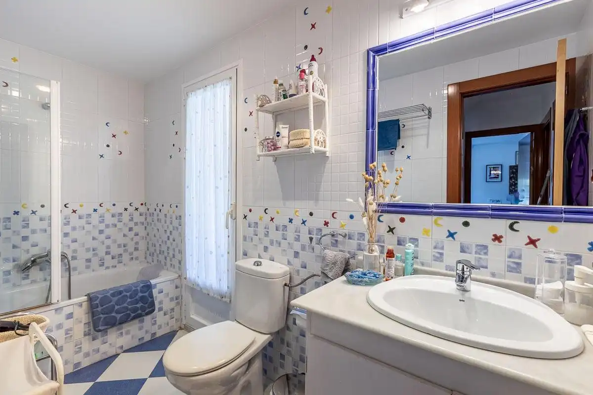 Casa bifamiliare con balcone in vendita a Calle Trevenque 11, imagen 27