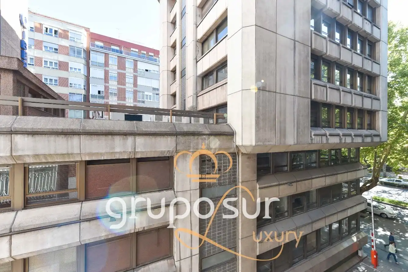 Vista exterior de Pis en venda en Valladolid amb Calefacció, Terrassa i Rentadora
