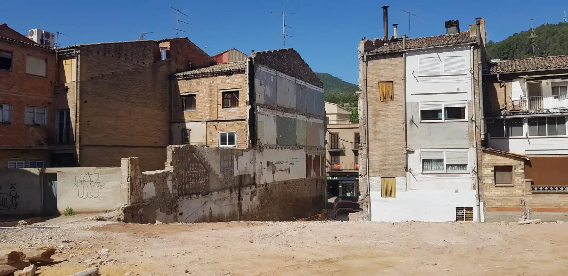 Vista exterior de Edificio en venta en Súria