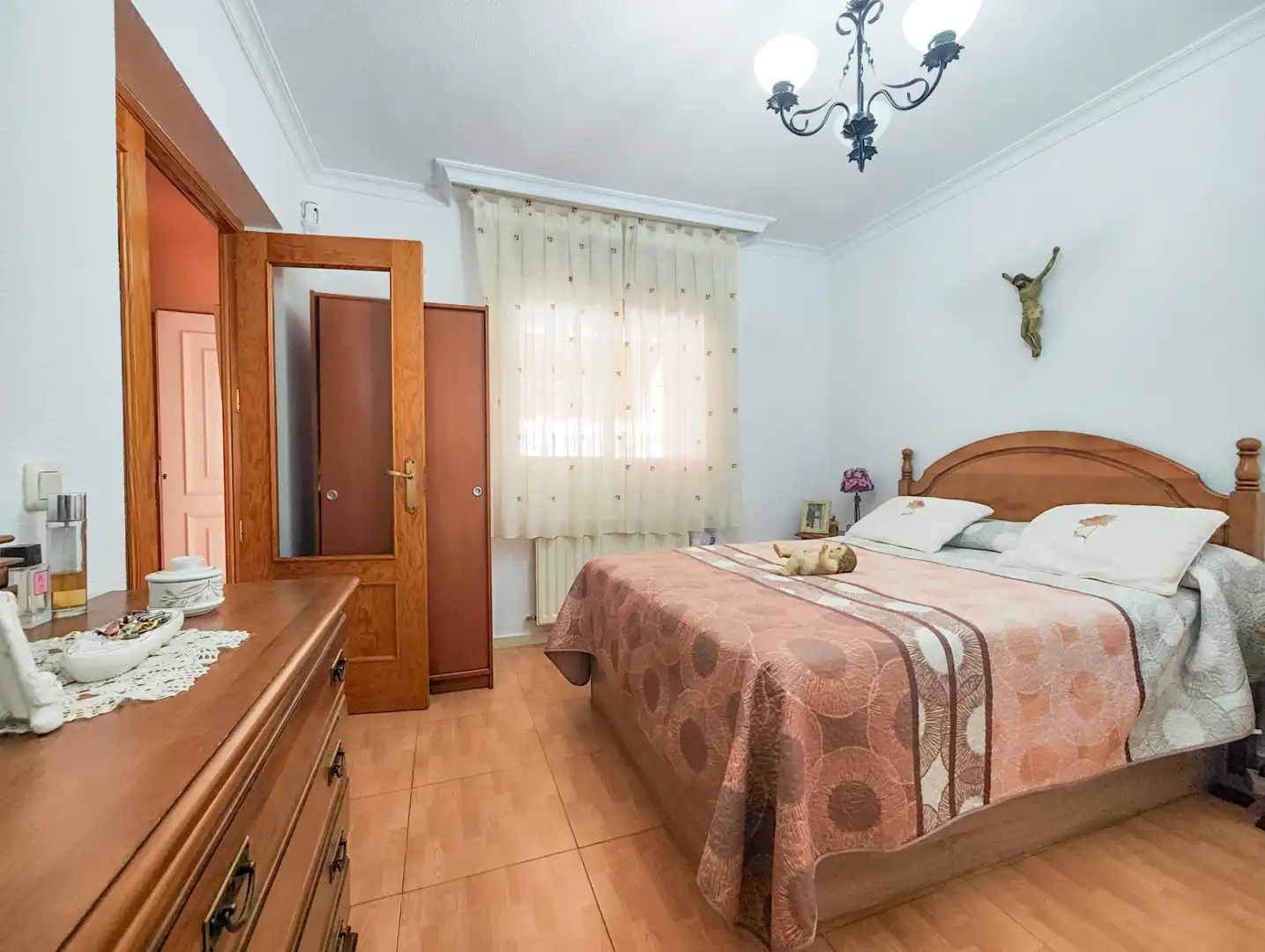 Habitación de Casa o chalet en venta en Argamasilla de Calatrava con Aire acondicionado, Calefacción y Amueblado