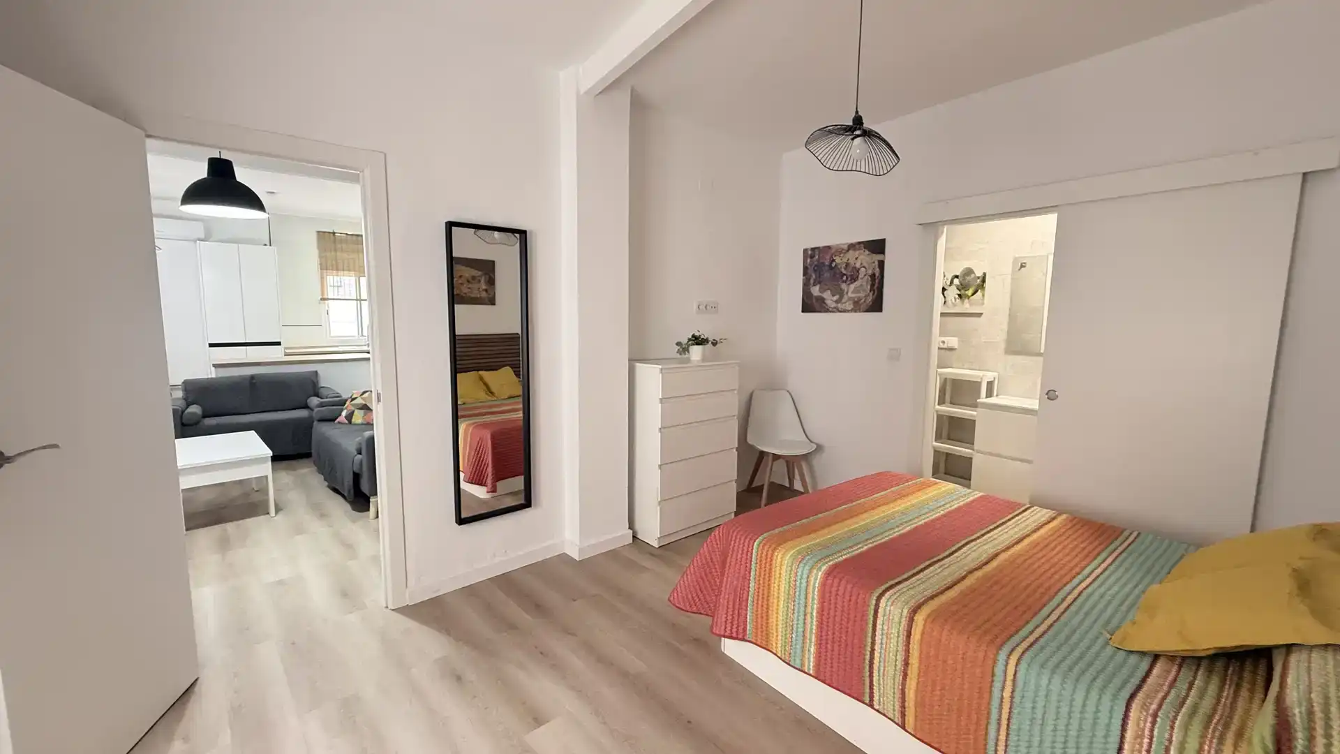 Dormitori de Apartament de lloguer en Molvízar amb Aire condicionat i Moblat
