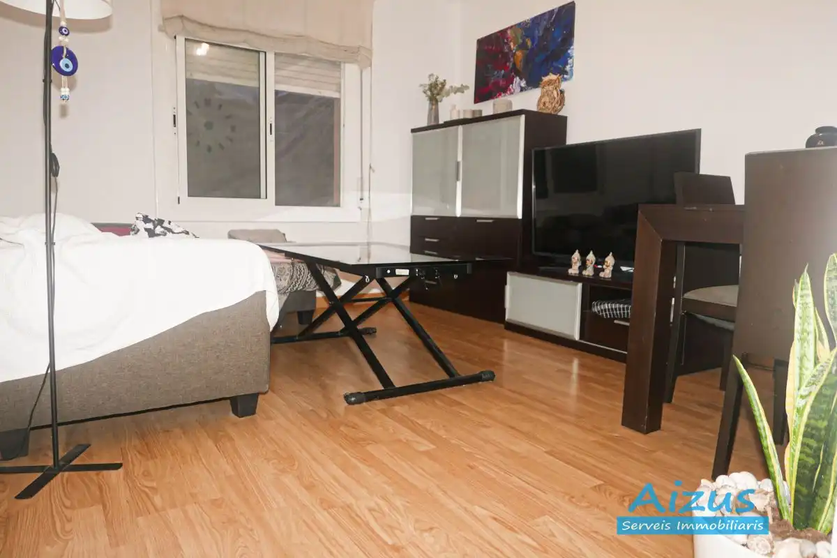 Living room of Flat for sale in Ripollet  with Air Conditioner, Heating and Oven