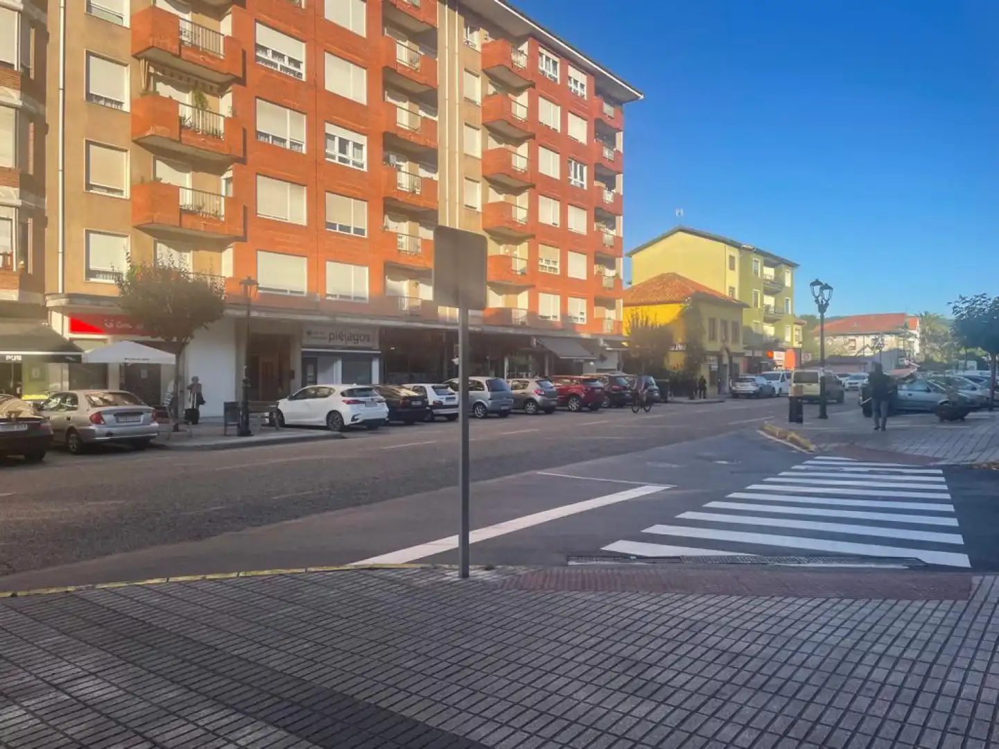 Local comercial en alquiler en Renedo