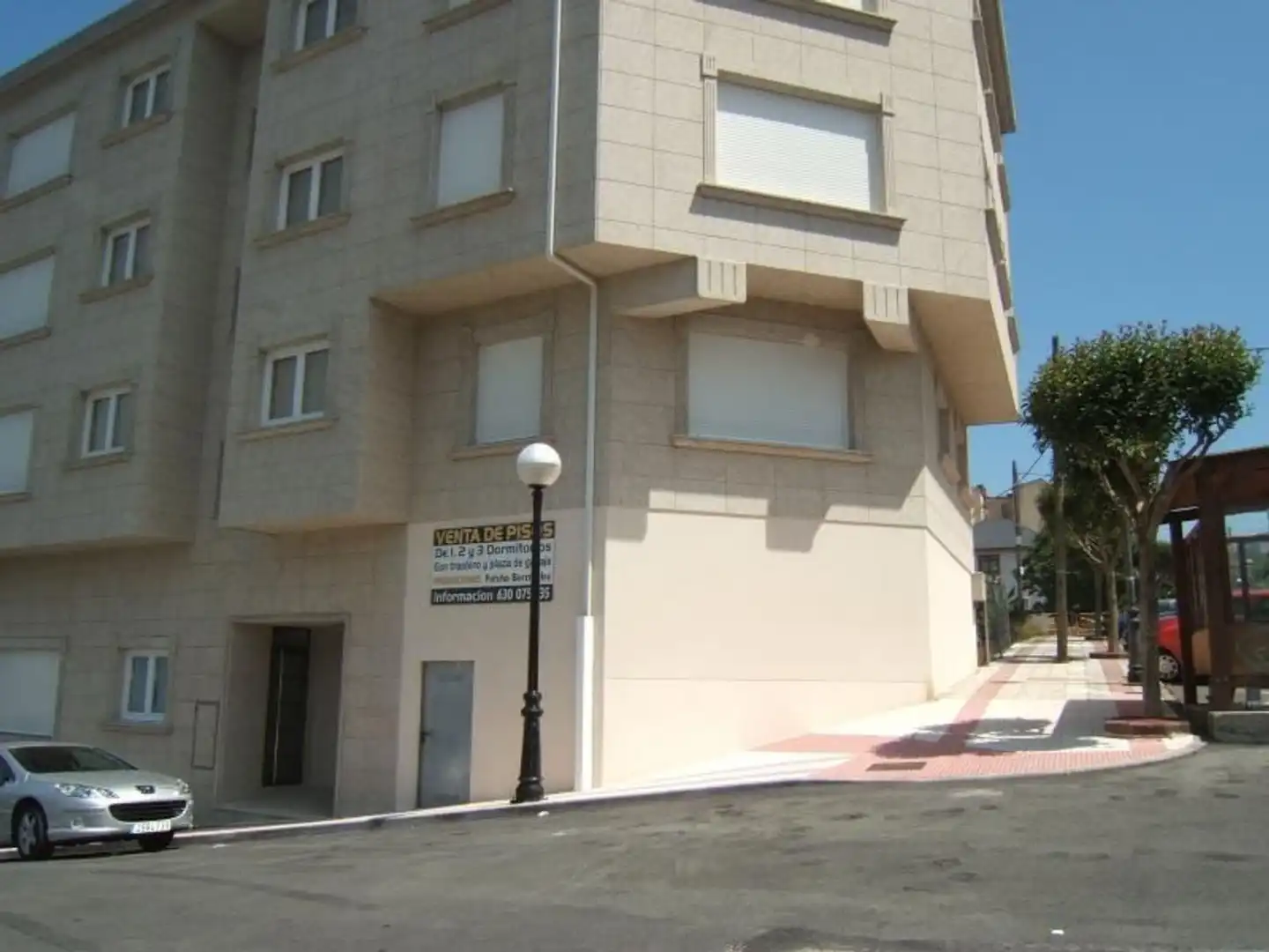 Local comercial en alquiler en Travesía de Arteixo 149A, imagen 2