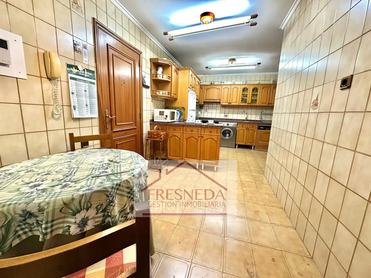 Cocina de Piso en venta en Oviedo  con Calefacción, Terraza y Trastero