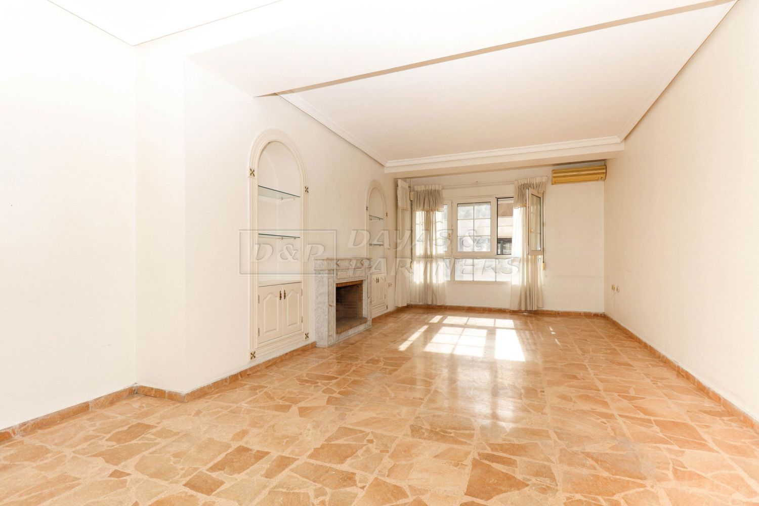 Sala d'estar de Apartament en venda en Torrevieja amb Terrassa i Balcó