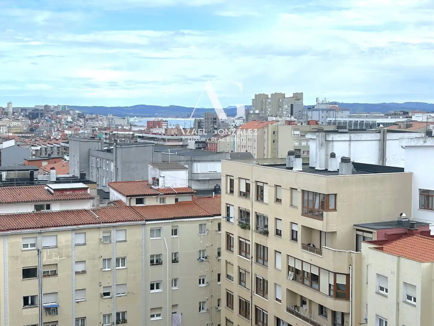 Exterior view of Flat for sale in Santander  with Storage room and Furnished