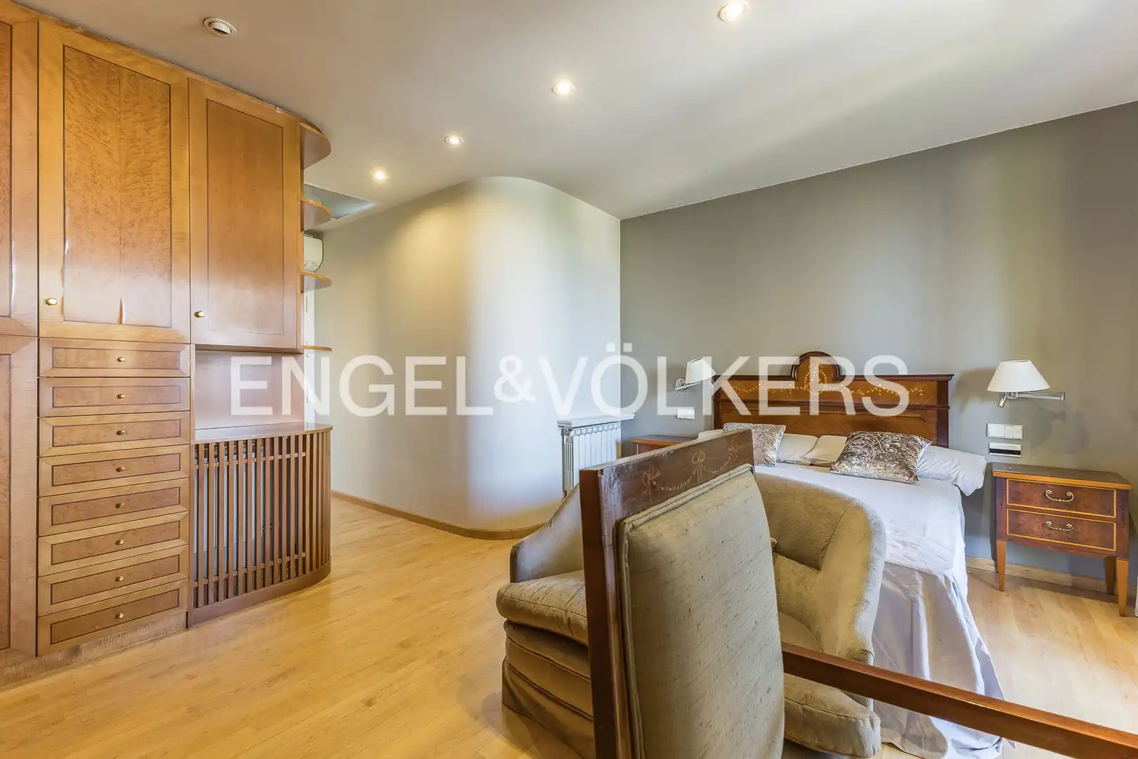 Dormitori de Casa o xalet de lloguer en Esplugues de Llobregat amb Aire condicionat, Calefacció i Jardí privat