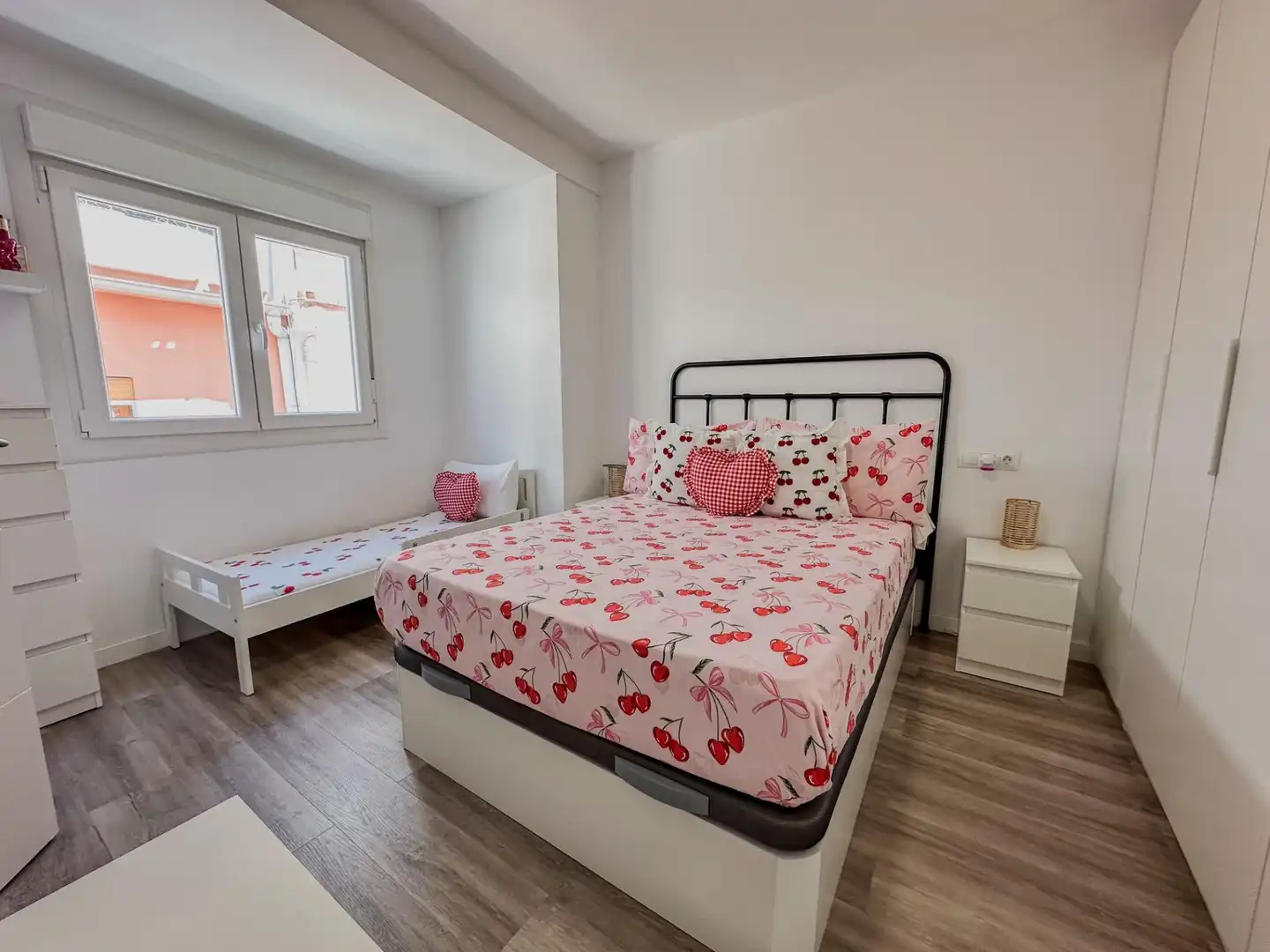 Bedroom of Houses for sale in Málaga
