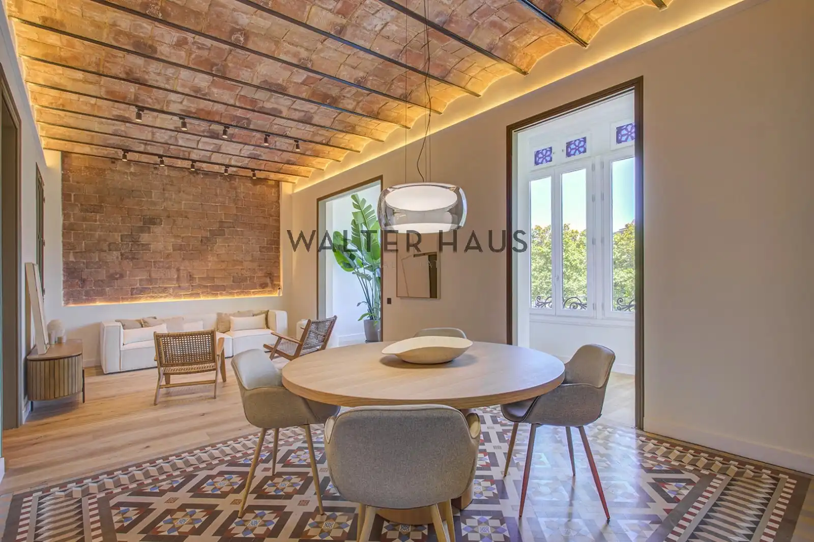 Comedor de Piso en venta en Barcelona con Aire acondicionado, Amueblado y Horno