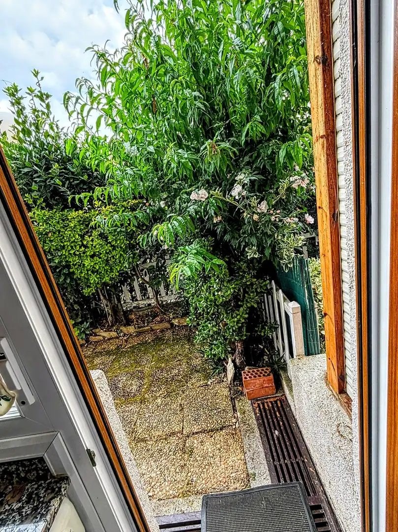 Terrasse von Erdgeschoss zum Verkauf in Noja mit Privatgarten, Terrasse und Balkon