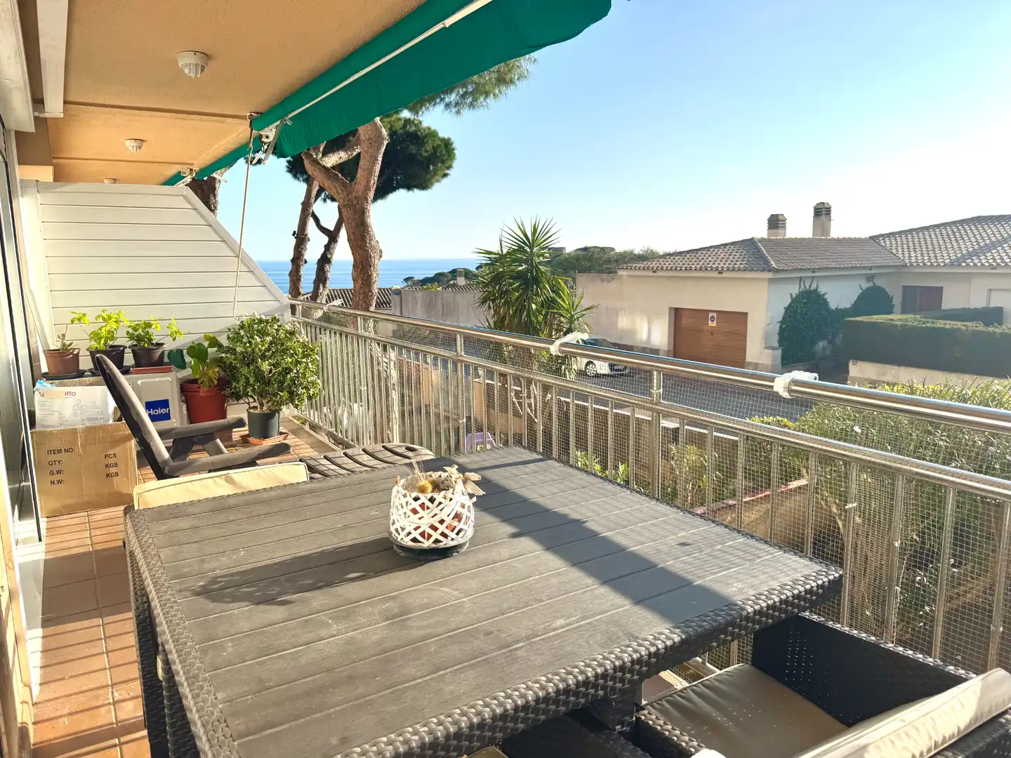 Terrasse von Wohnungen zum Verkauf in Sant Feliu de Guíxols mit Klimaanlage, Privatgarten und Terrasse