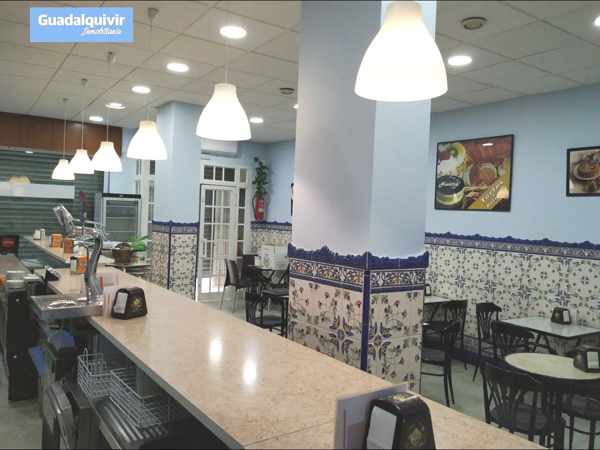 Premises for sale in  Sevilla Capital  with Air Conditioner and Furnished