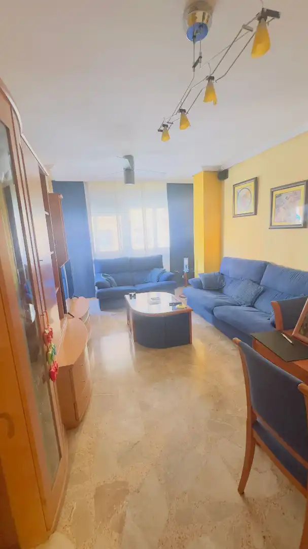 Wohnzimmer von Wohnung zum Verkauf in  Albacete Capital mit Klimaanlage, Heizung und Privatgarten