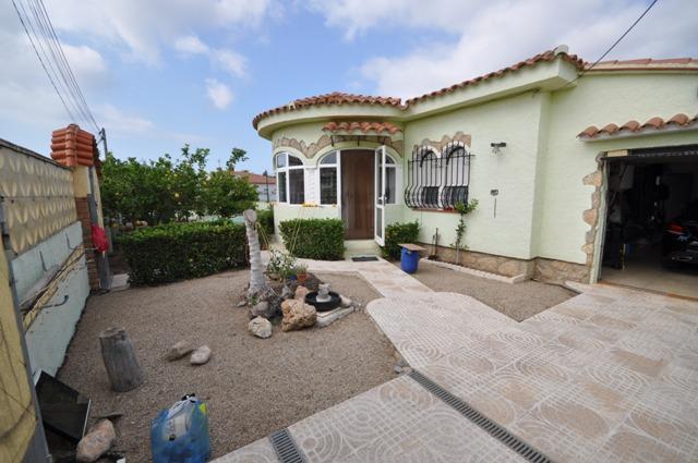 Foto 1 de Casa o xalet en venda a Platja de Mont-roig, Tarragona