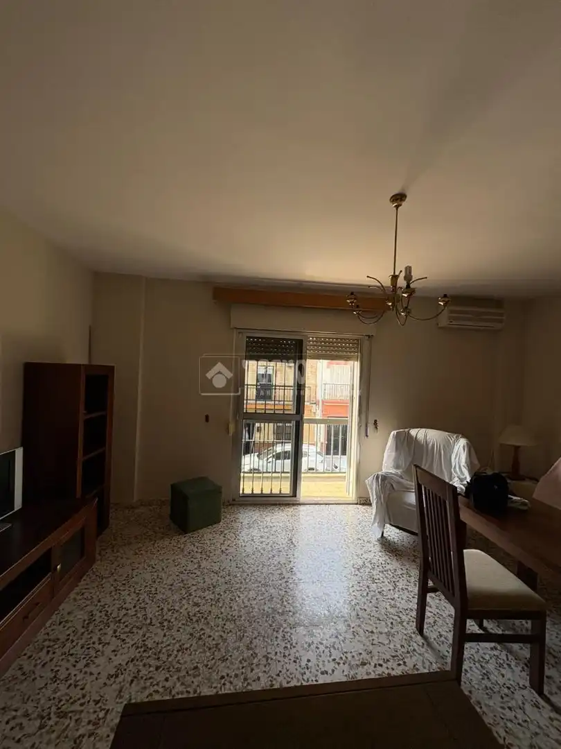 Vista exterior de Piso en venta en La Rinconada con Aire acondicionado, Calefacción y Terraza