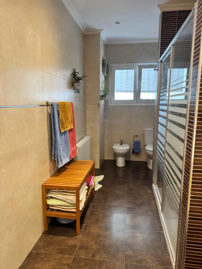 Bathroom of Flat for sale in Valencia  with Parquet flooring and Terrace