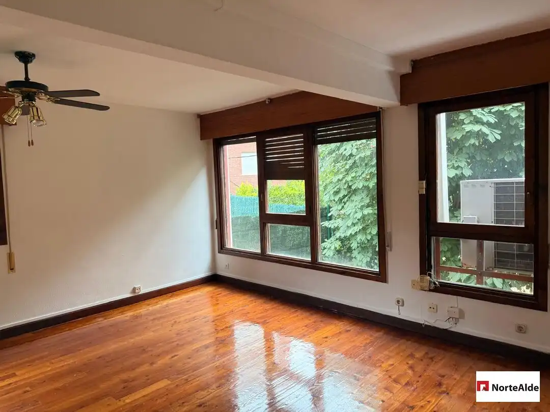 Bedroom of Duplexes for sale in Getxo   with Air Conditioner and Heating