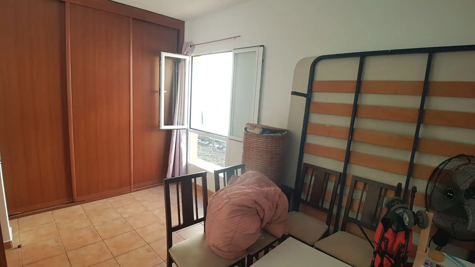 Habitación de Dúplex en venta en La Oliva con Jardín privado