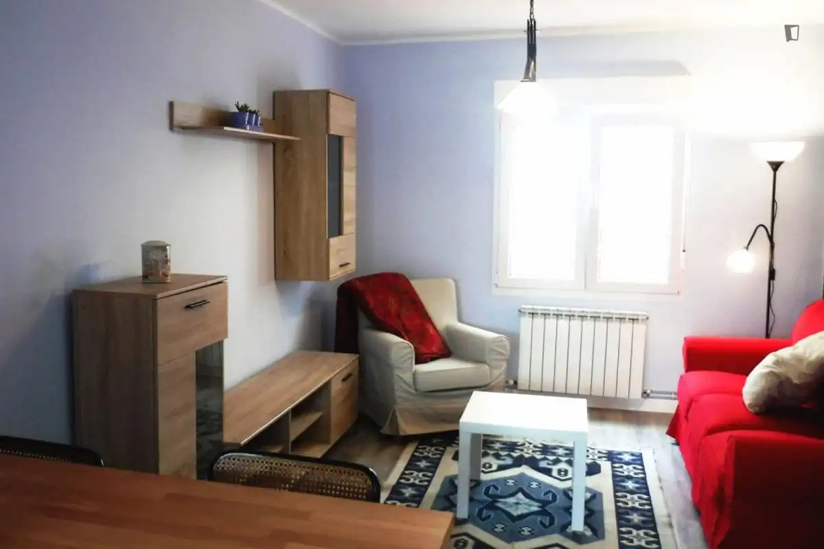 Room in Oviedo , Asturias