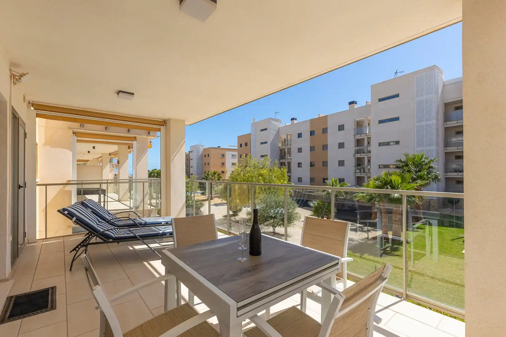 Apartamento con ascensor en venta en Orihuela Costa, imagen 2