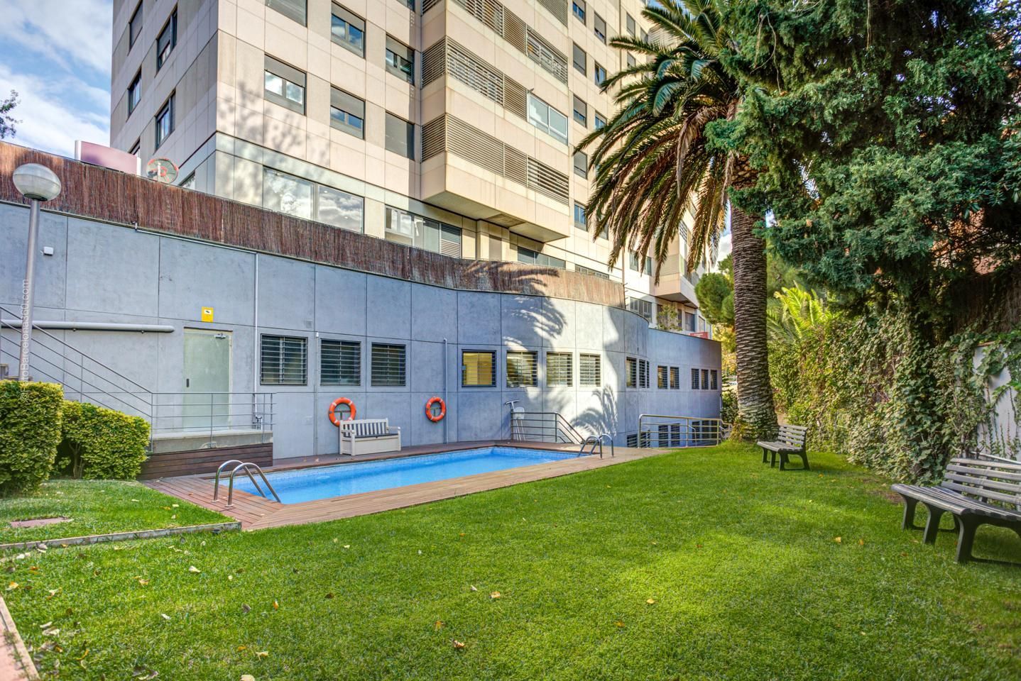 Piscina de Àtic en venda en  Barcelona Capital amb Aire condicionat, Traster i Piscina