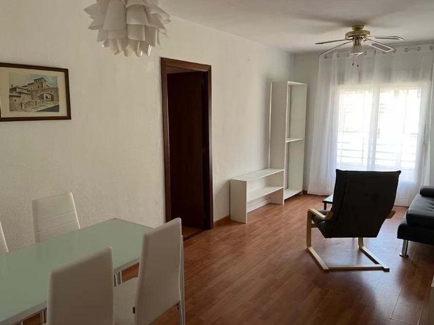Habitación de Piso de alquiler en Cáceres Capital con Amueblado