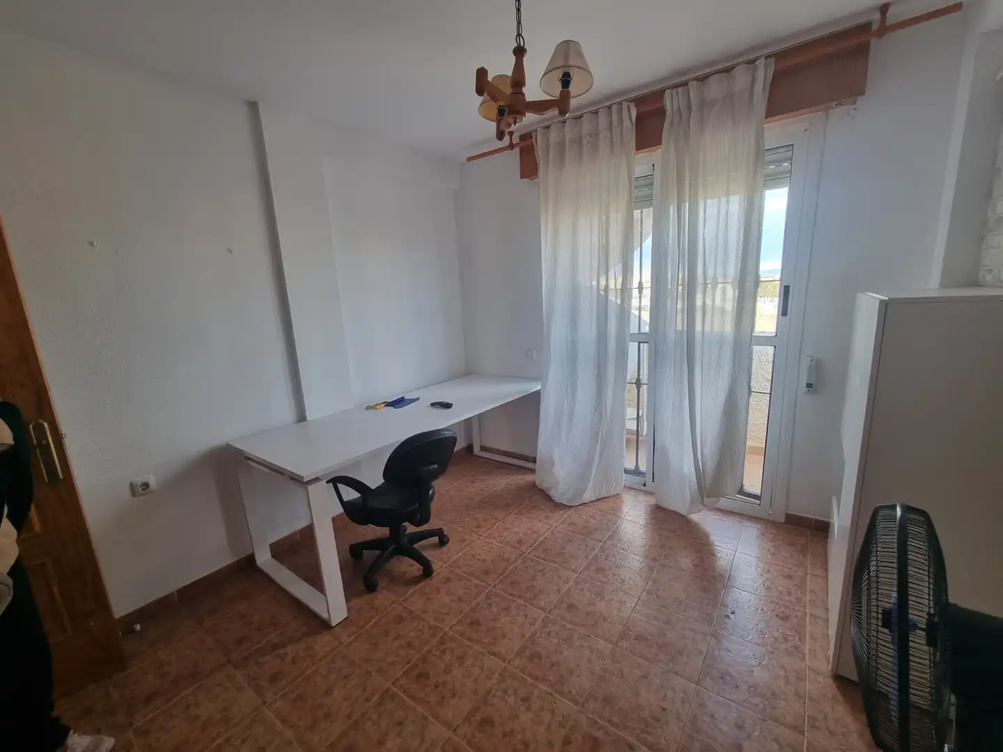 Dormitori de Casa o xalet de lloguer en Almería amb Jardí privat, Terrassa i Traster