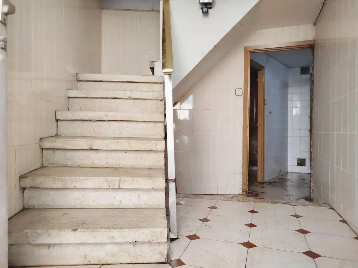 Casa adosada en venda en Langreo amb Traster