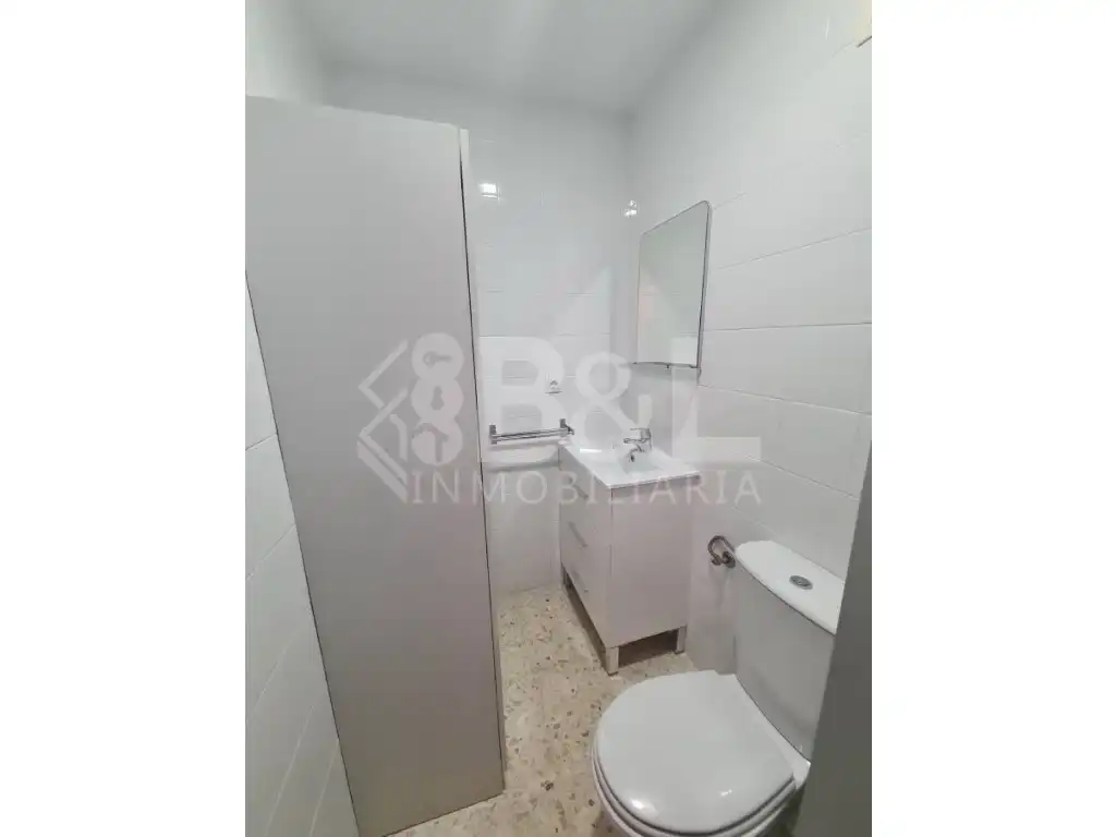 Badezimmer von Wohnung zur Miete in Huelva