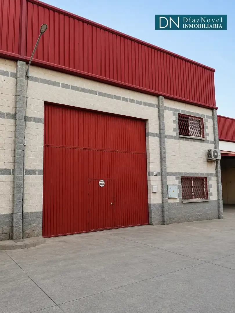 Nau industrial en venda a Calle Ciro Alegría 33, imagen 2