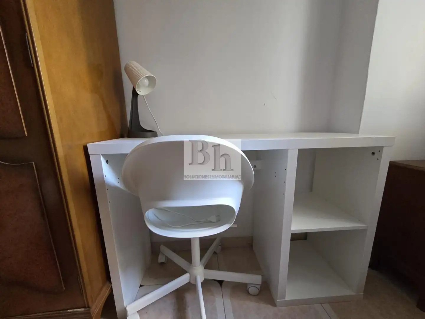 Dormitori de Pis per a compartir en Málaga amb Aire condicionat i Moblat