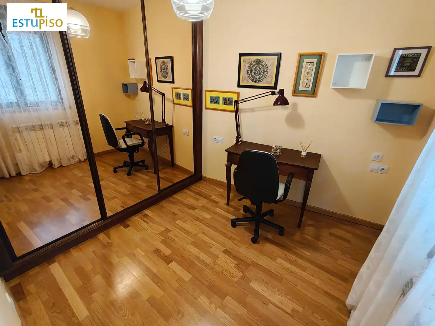 Habitación de Piso de alquiler en León Capital  con Calefacción y Amueblado