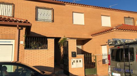 Solvia Inmobiliaria  Chalet adosado Yepes