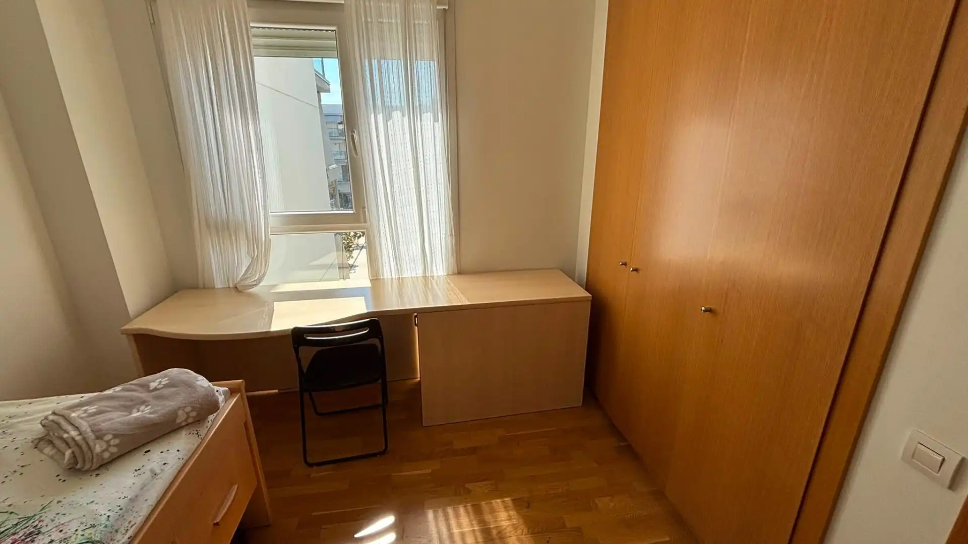 Schlafzimmer von Wohnungen zur Miete in Cubelles mit Klimaanlage, Balkon und Gemeinschaftspool