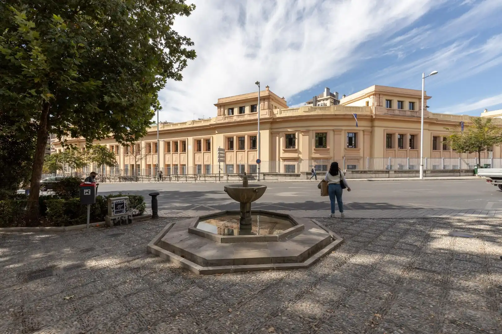 Exterior view of Flat for sale in  Granada Capital  with Air Conditioner, Storage room and Furnished