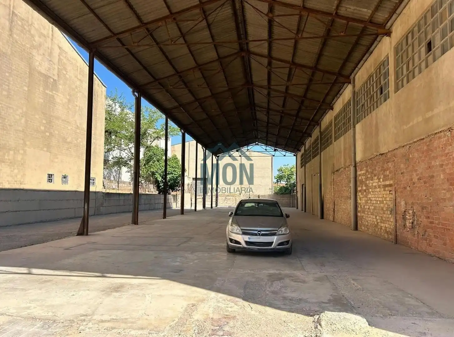 Industrial building with lift to rent in Fuente del Jarro, imagen 21