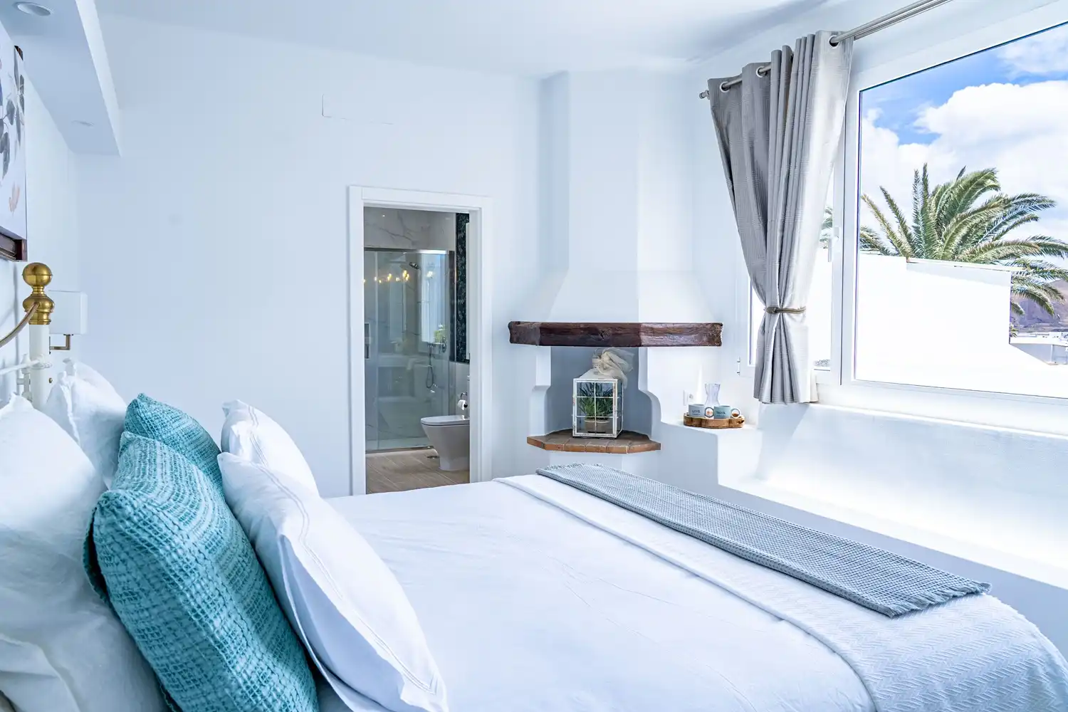 Dormitori de Casa adosada en venda en Teguise amb Jardí privat, Terrassa i Piscina