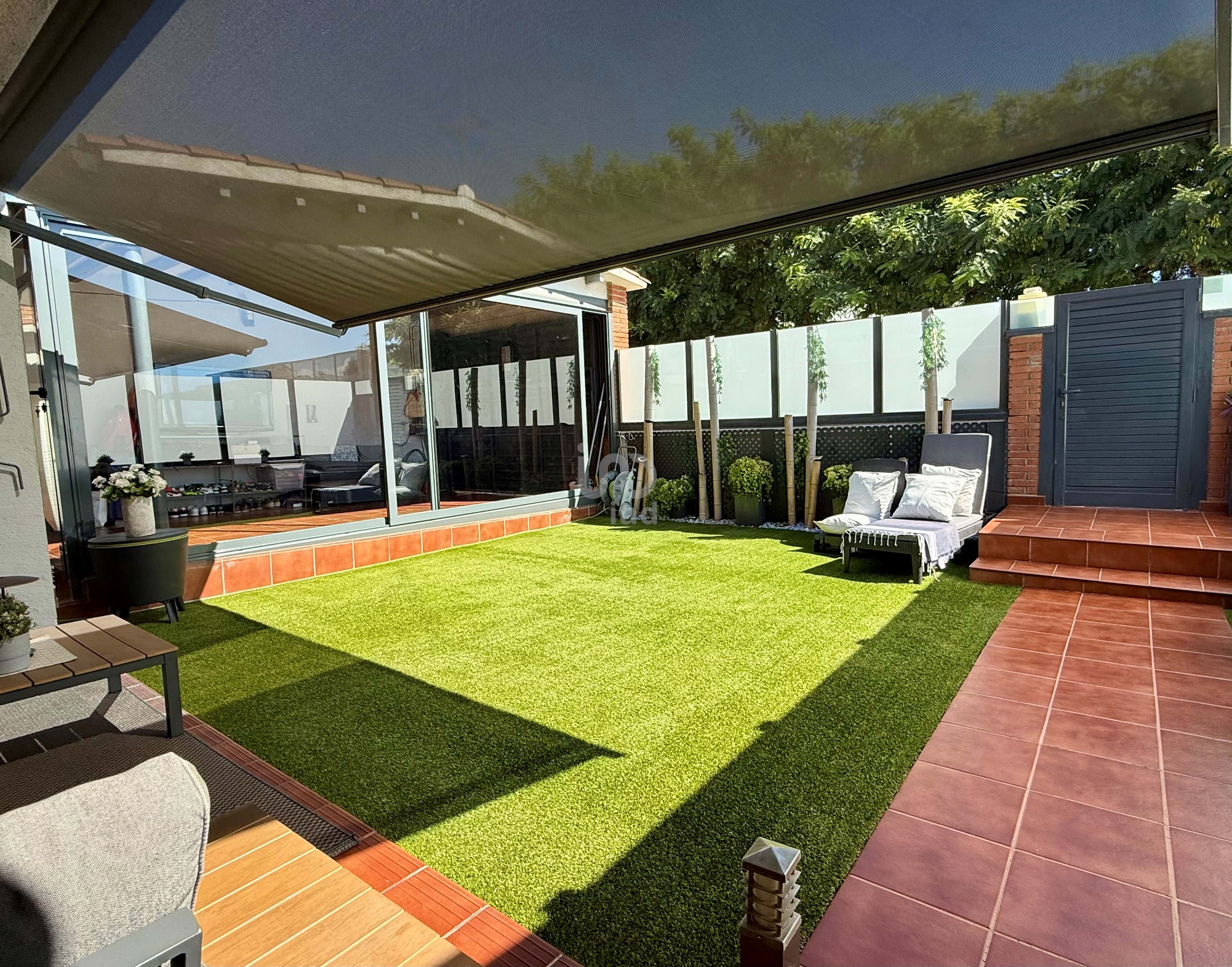 Terrace of Single-family semi-detached for sale in Sant Vicenç de Montalt  with Air Conditioner, Heating and Terrace