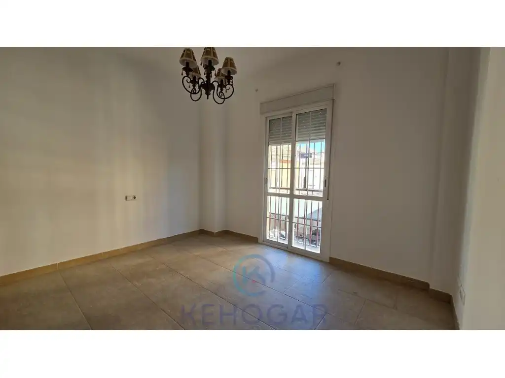 Dormitori de Casa o xalet en venda en Dos Hermanas
