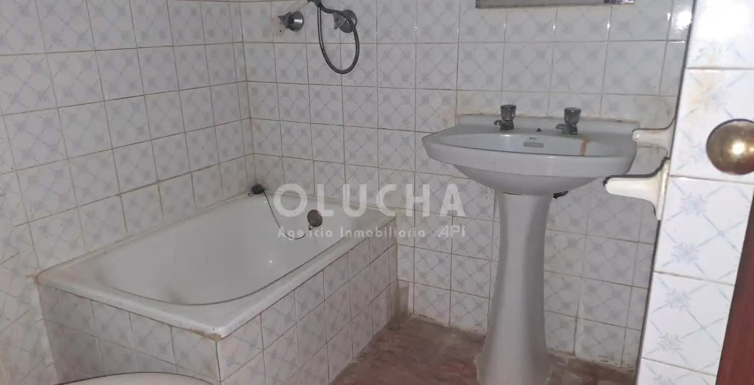 Bany de Pis en venda en Onda amb Balcó