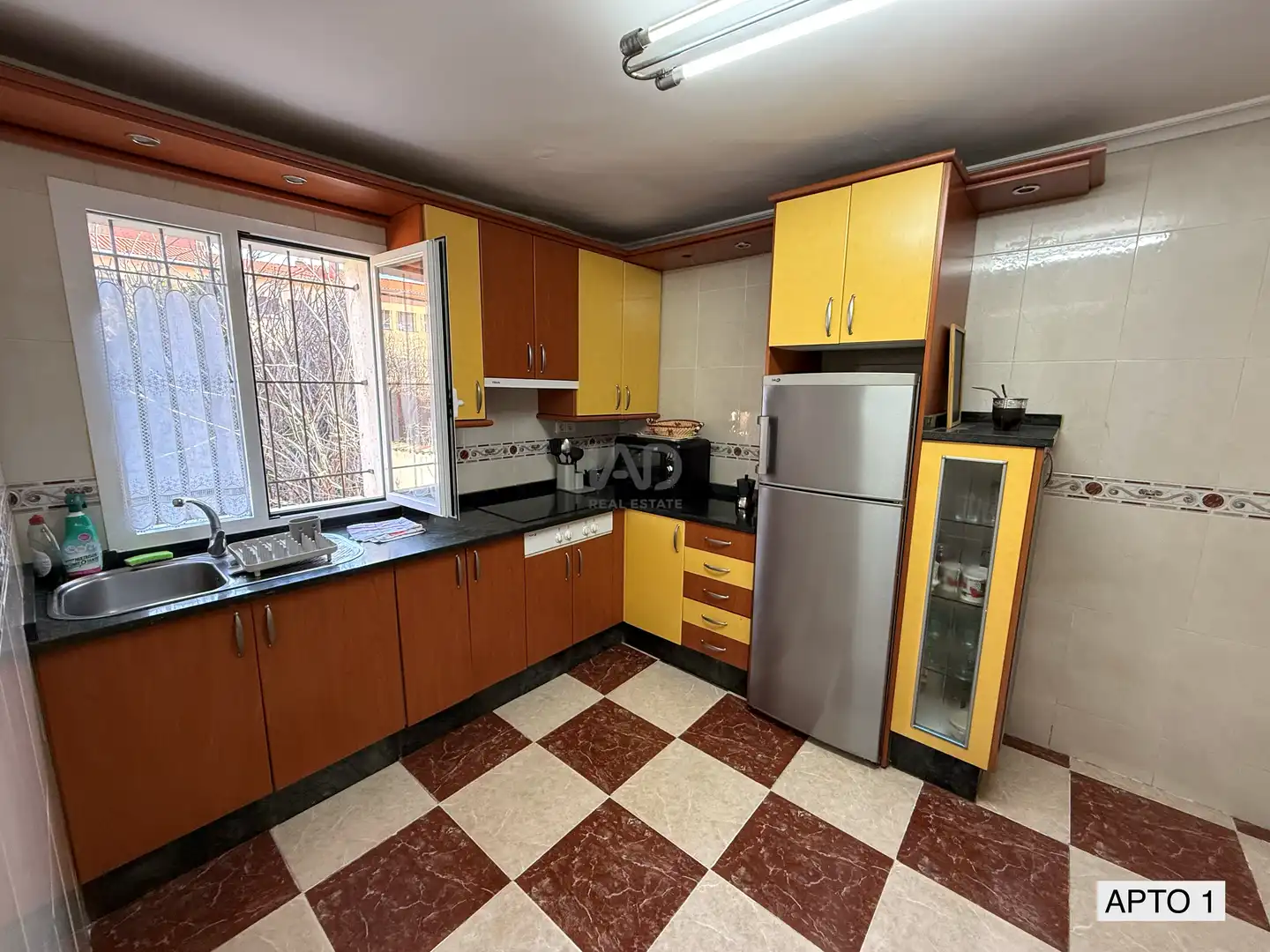 Cocina de Edificio en venta en León Capital 