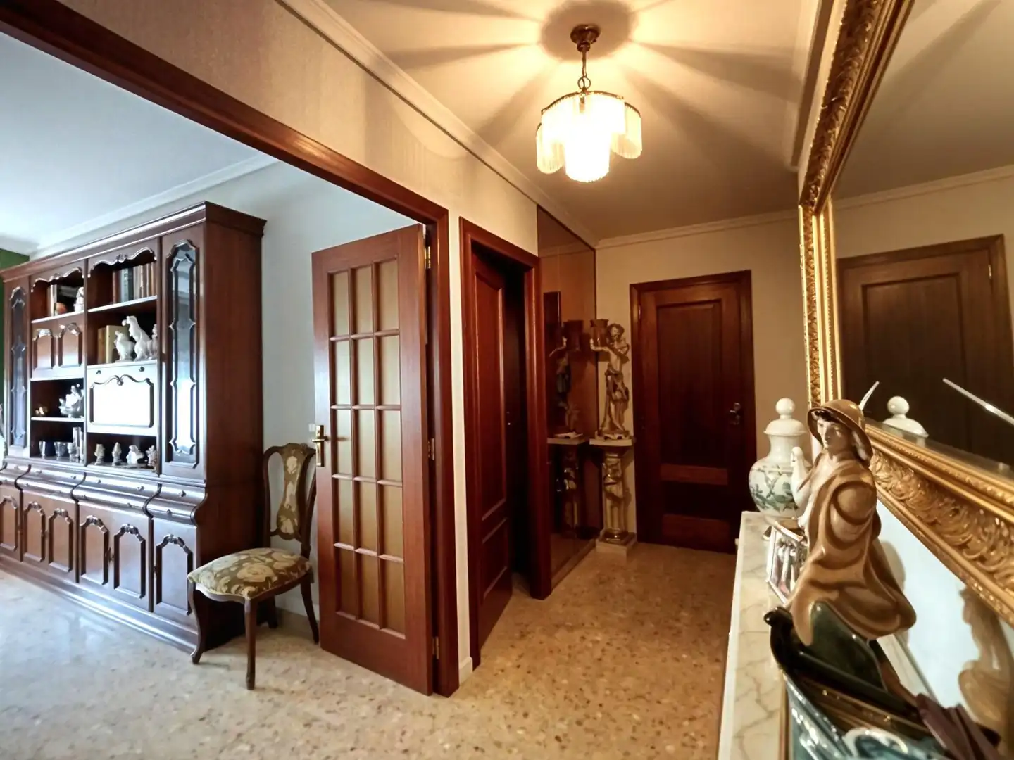 Piso en venta en La Roda con Calefacción, Terraza y Trastero