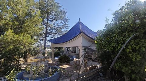CAMPO EN LES PEDRERES CON PISCINA Y NAVE