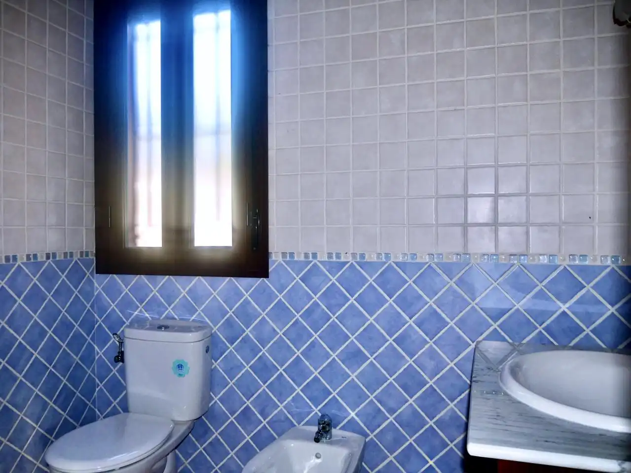Bany de Casa o xalet en venda en Hinojos amb Jardí privat i Moblat