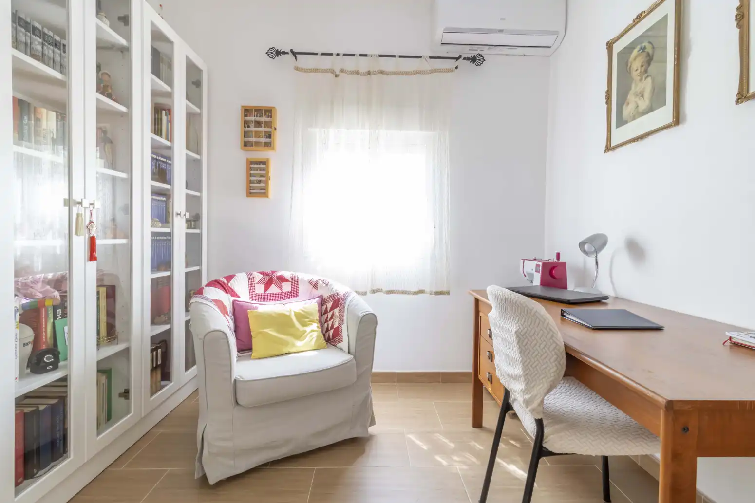 Habitación de Piso en venta en Sevilla con Aire acondicionado y Calefacción